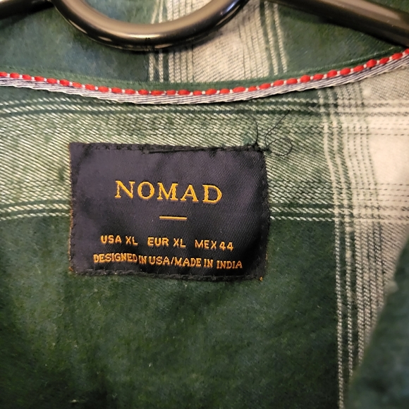 Nomad Plaid Button Down size XL - Picture 3 of 7